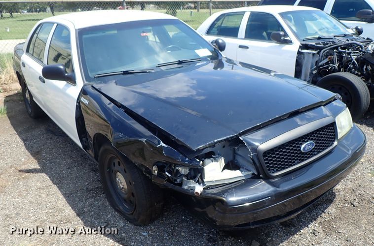 image for item DE0860 2011 Ford Crown Victoria Police Interceptor