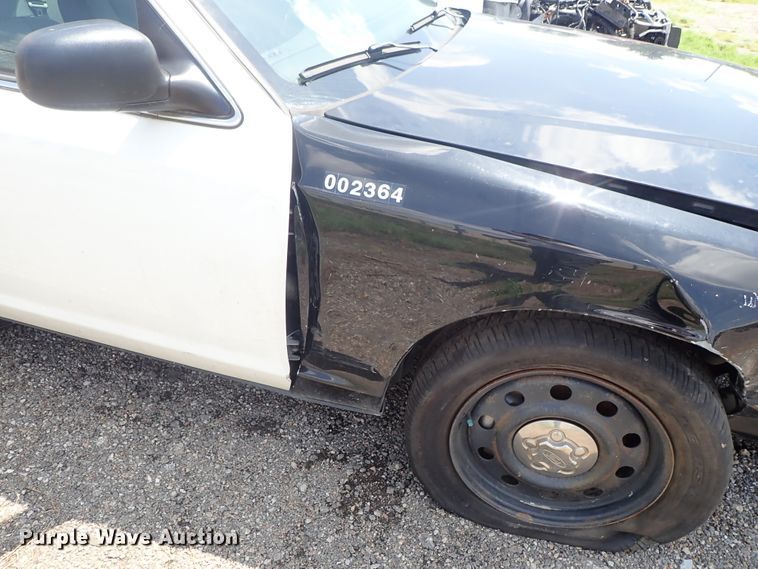image for item DE0860 2011 Ford Crown Victoria Police Interceptor