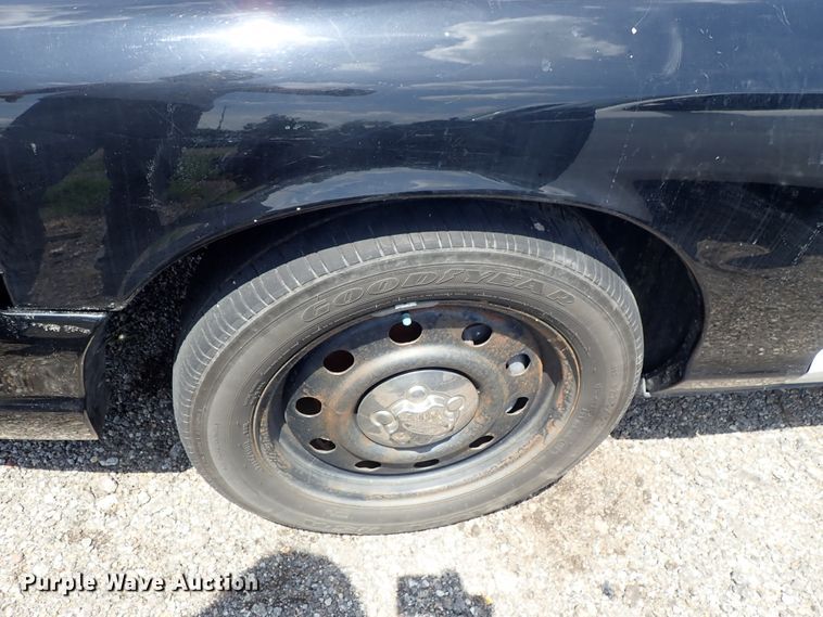 image for item DE0860 2011 Ford Crown Victoria Police Interceptor