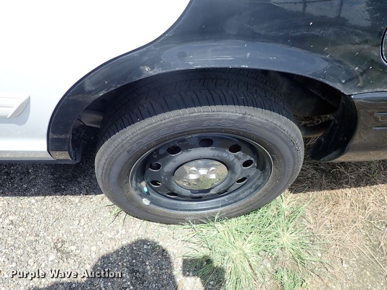 image for item DE0860 2011 Ford Crown Victoria Police Interceptor