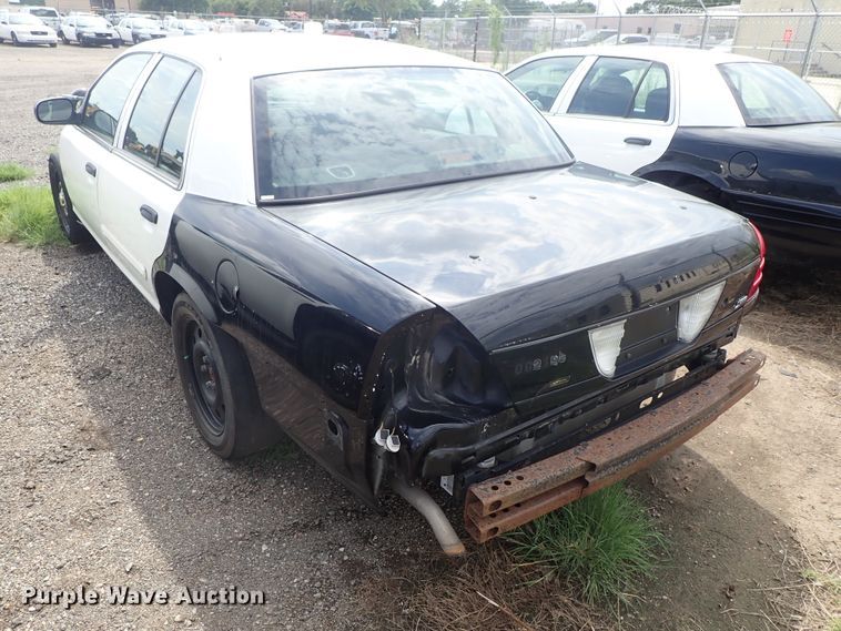 image for item DE0861 2010 Ford Crown Victoria Police Interceptor
