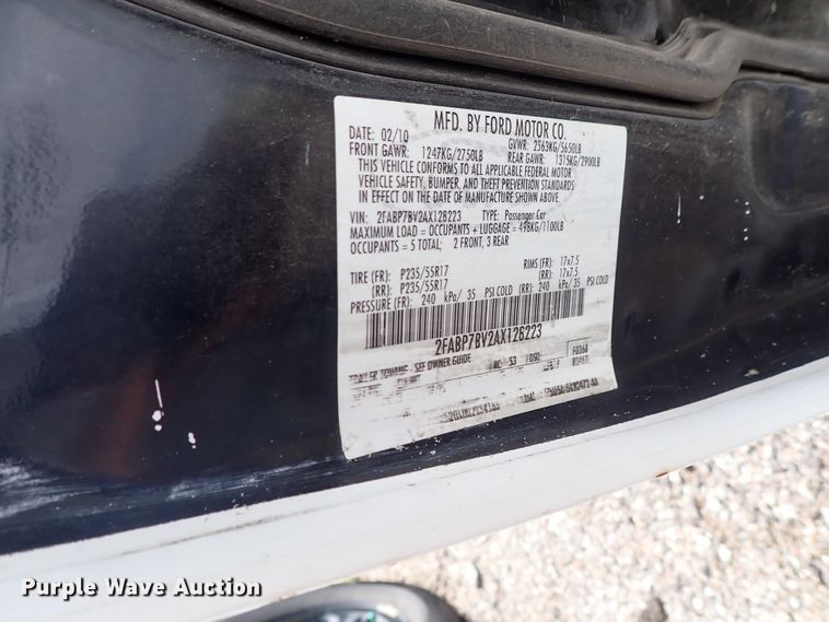 image for item DE0861 2010 Ford Crown Victoria Police Interceptor