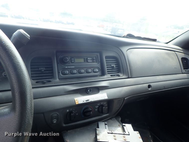 image for item DE0861 2010 Ford Crown Victoria Police Interceptor