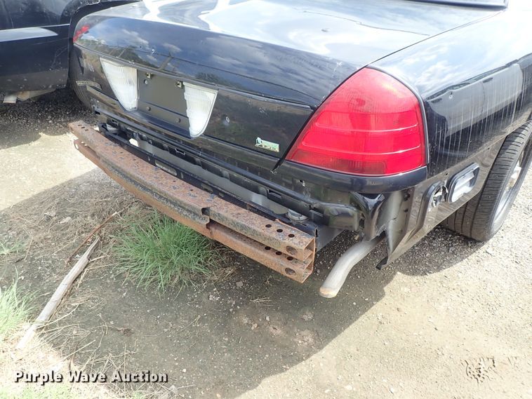 image for item DE0861 2010 Ford Crown Victoria Police Interceptor