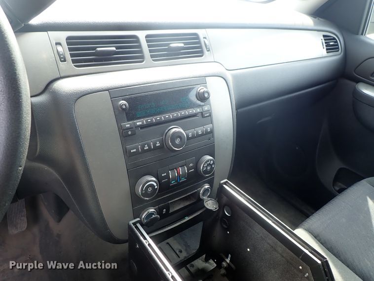 image for item DE0864 2013 Chevrolet Tahoe Police SUV