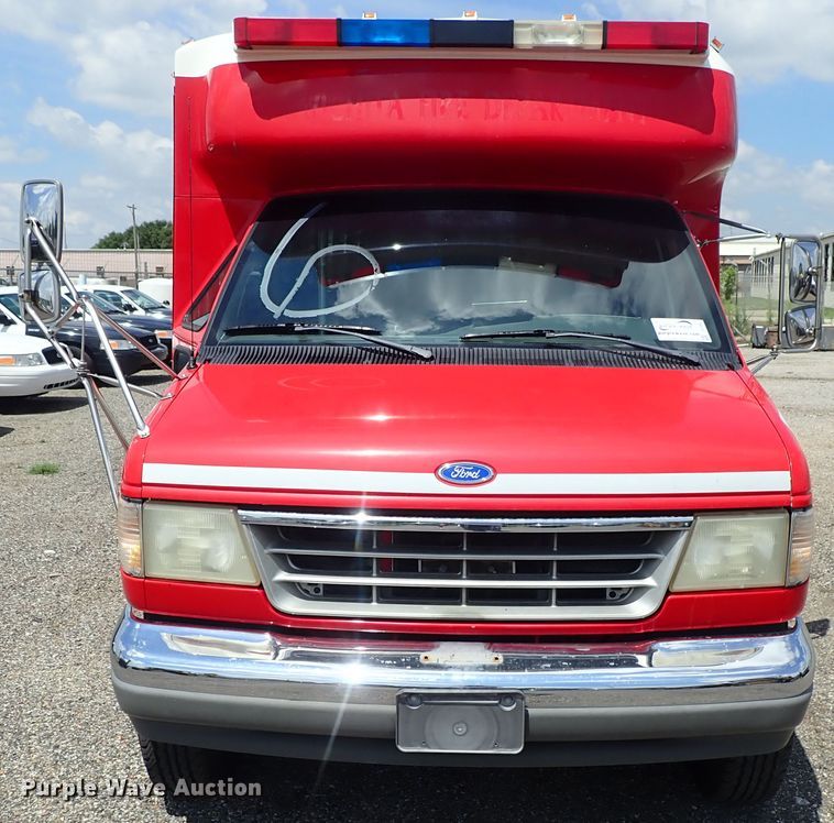 image for item DE0867 1993 Ford Econoline E350 command center bus