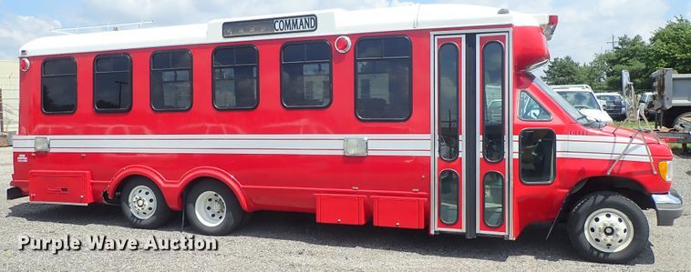image for item DE0867 1993 Ford Econoline E350 command center bus