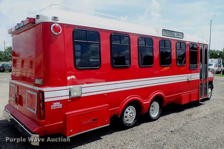 image for item DE0867 1993 Ford Econoline E350 command center bus