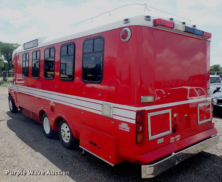 image for item DE0867 1993 Ford Econoline E350 command center bus