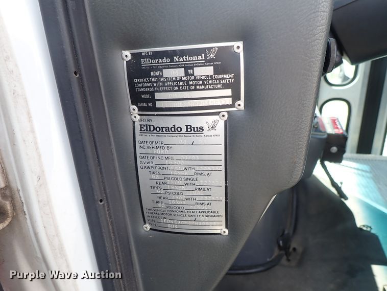 image for item DE0867 1993 Ford Econoline E350 command center bus