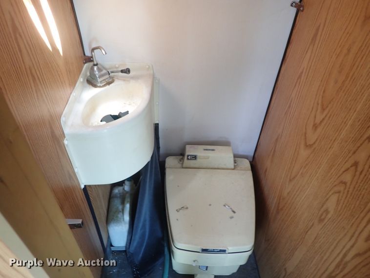 image for item DE0867 1993 Ford Econoline E350 command center bus