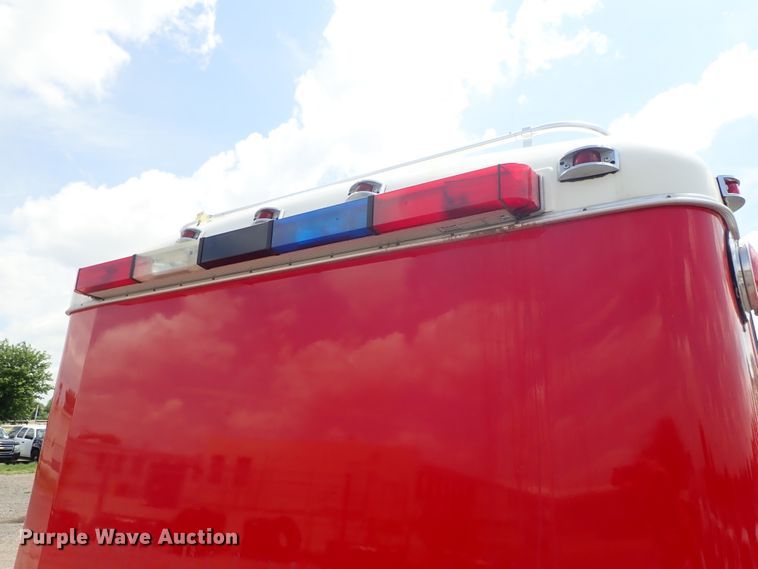 image for item DE0867 1993 Ford Econoline E350 command center bus