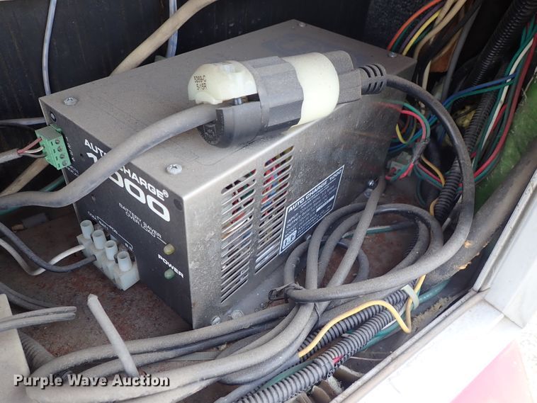 image for item DE0867 1993 Ford Econoline E350 command center bus