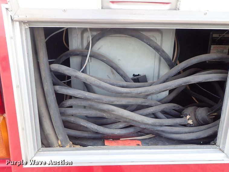 image for item DE0867 1993 Ford Econoline E350 command center bus