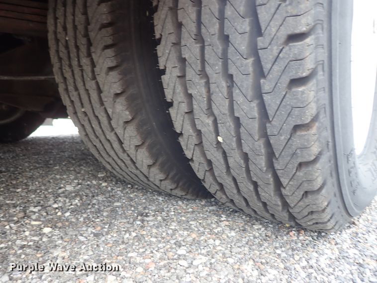 image for item DE0867 1993 Ford Econoline E350 command center bus