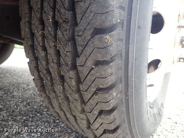 image for item DE0867 1993 Ford Econoline E350 command center bus