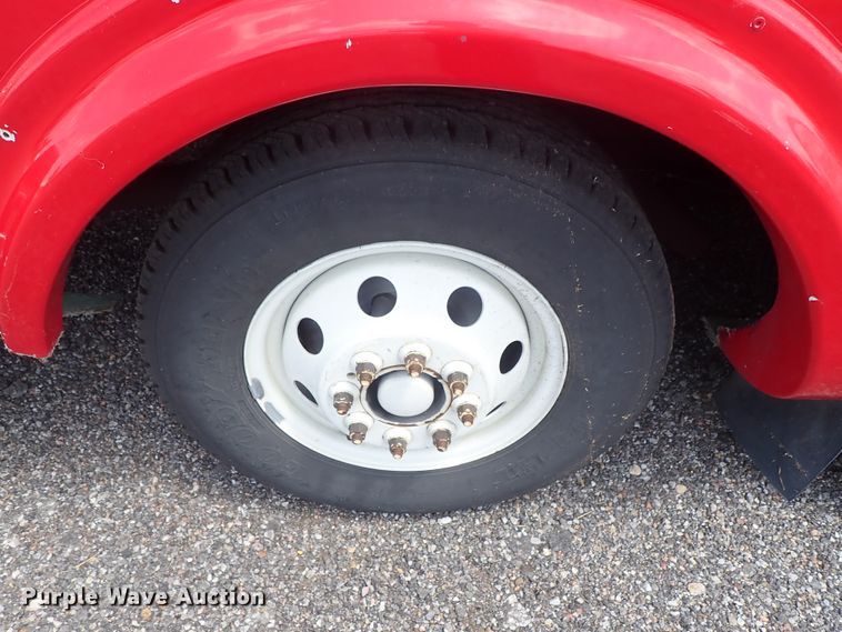 image for item DE0867 1993 Ford Econoline E350 command center bus