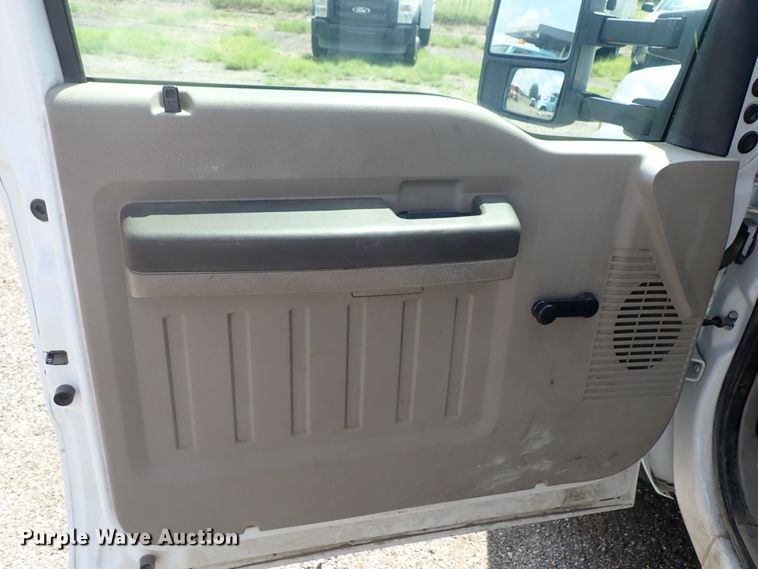 image for item DE0870 2008 Ford F450 Super Duty XL flat dump bed truck with crane