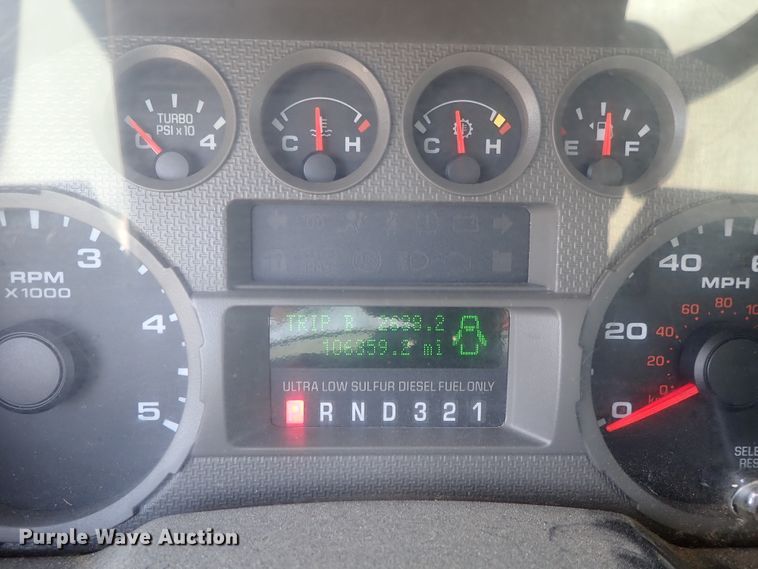 image for item DE0870 2008 Ford F450 Super Duty XL flat dump bed truck with crane