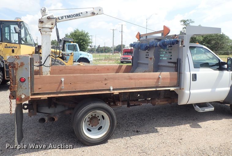 image for item DE0870 2008 Ford F450 Super Duty XL flat dump bed truck with crane