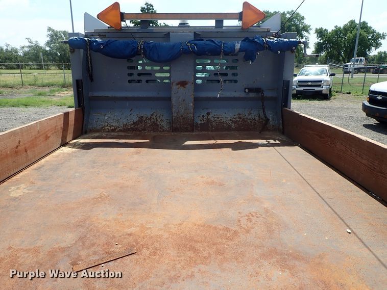 image for item DE0870 2008 Ford F450 Super Duty XL flat dump bed truck with crane