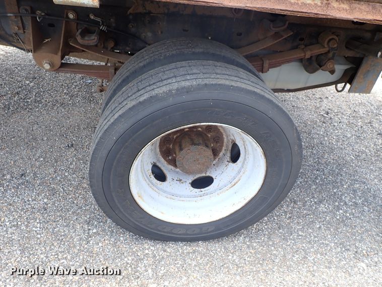 image for item DE0870 2008 Ford F450 Super Duty XL flat dump bed truck with crane