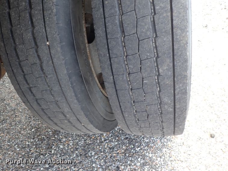 image for item DE0870 2008 Ford F450 Super Duty XL flat dump bed truck with crane