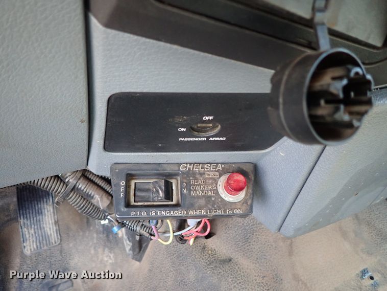 image for item DE0872 2011 Ford F550 Super Duty XL SuperCab utility bed truck with crane