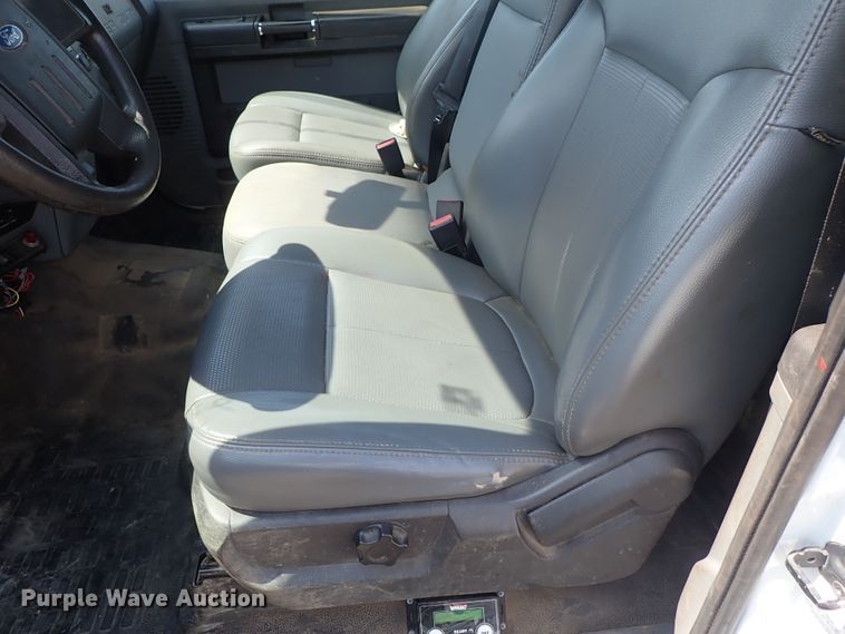 image for item DE0872 2011 Ford F550 Super Duty XL SuperCab utility bed truck with crane