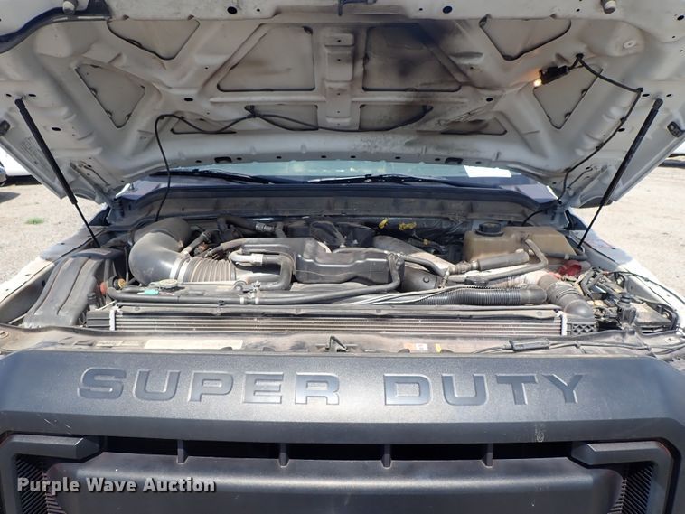 image for item DE0872 2011 Ford F550 Super Duty XL SuperCab utility bed truck with crane