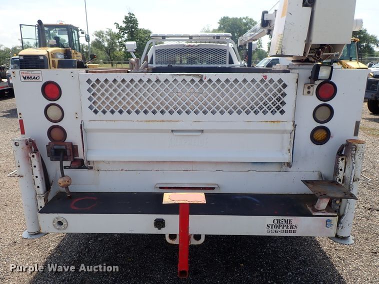 image for item DE0872 2011 Ford F550 Super Duty XL SuperCab utility bed truck with crane