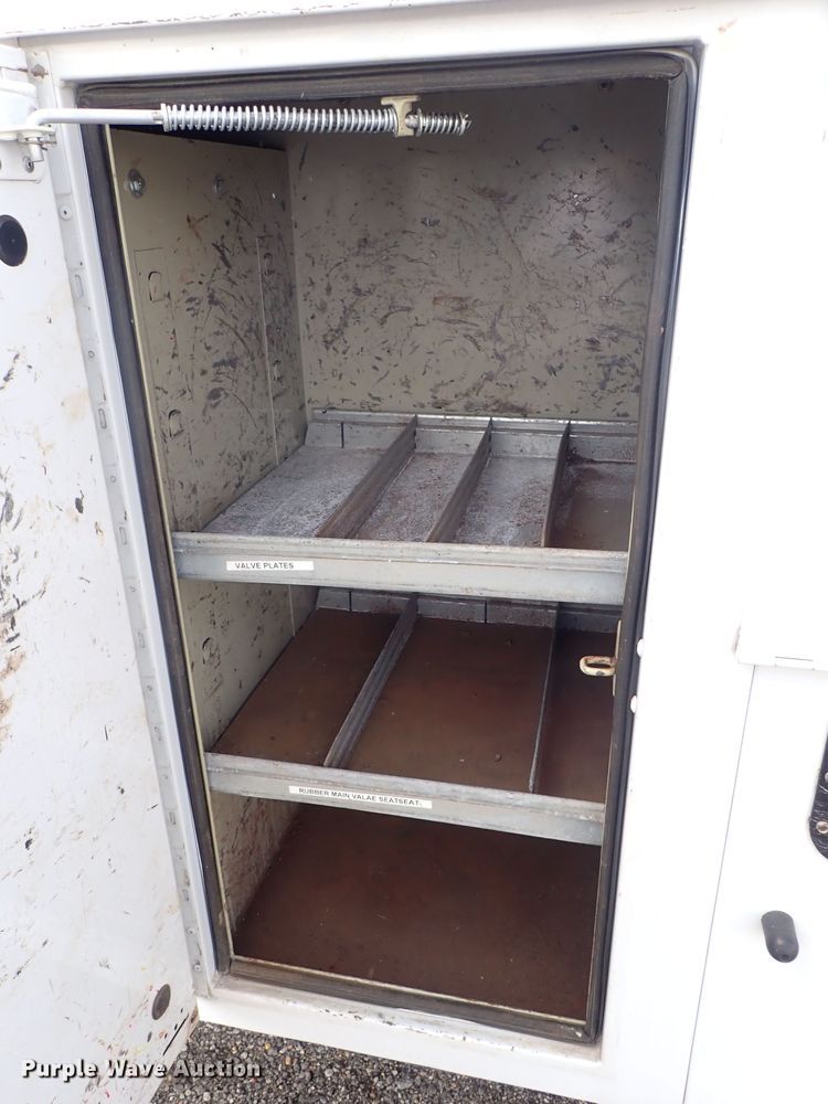 image for item DE0872 2011 Ford F550 Super Duty XL SuperCab utility bed truck with crane