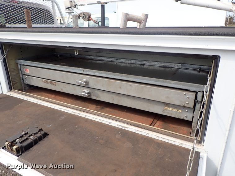 image for item DE0872 2011 Ford F550 Super Duty XL SuperCab utility bed truck with crane