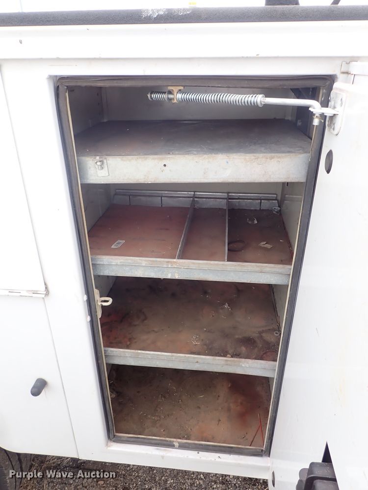 image for item DE0872 2011 Ford F550 Super Duty XL SuperCab utility bed truck with crane