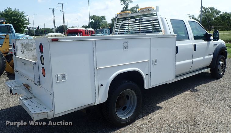 image for item DE0873 2007 Ford F550 Super Duty XL utility bed truck