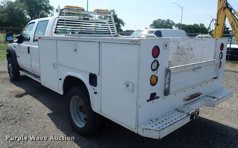image for item DE0873 2007 Ford F550 Super Duty XL utility bed truck