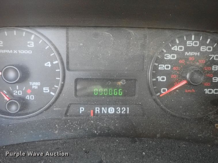 image for item DE0873 2007 Ford F550 Super Duty XL utility bed truck