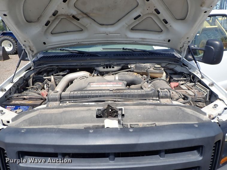 image for item DE0873 2007 Ford F550 Super Duty XL utility bed truck