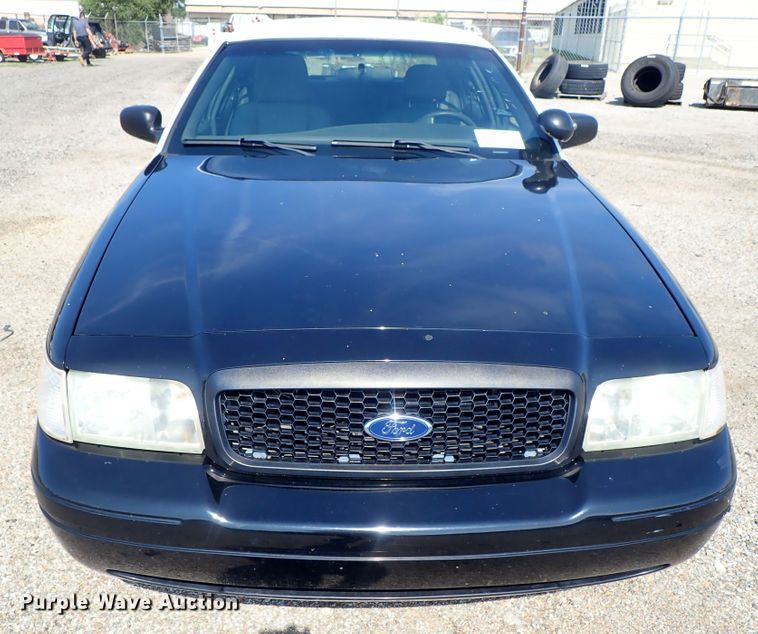 image for item DE0878 2011 Ford Crown Victoria Police Interceptor