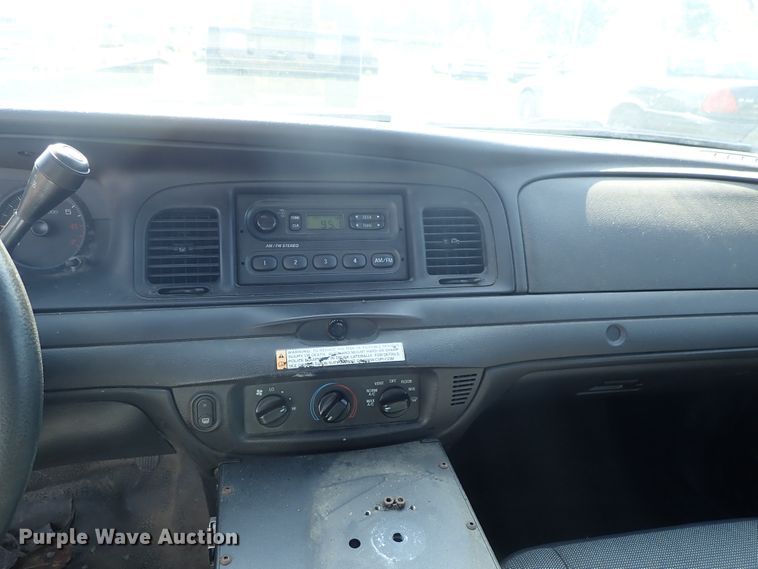 image for item DE0878 2011 Ford Crown Victoria Police Interceptor