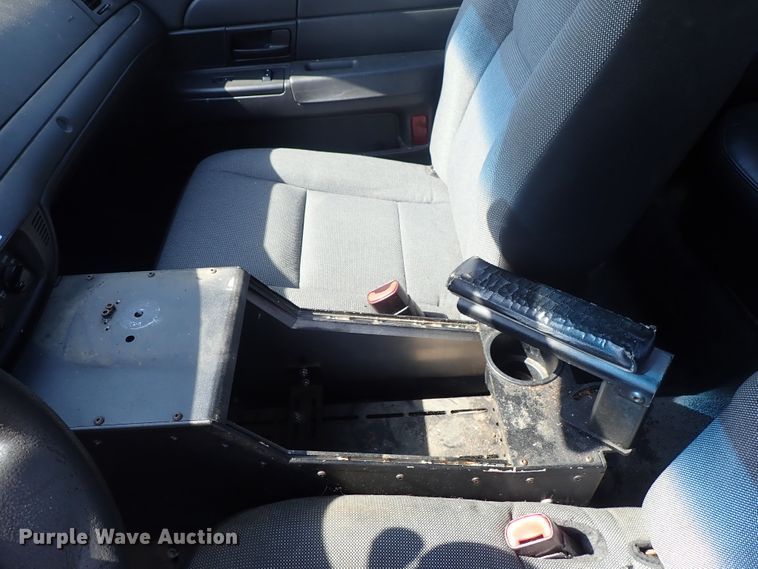 image for item DE0878 2011 Ford Crown Victoria Police Interceptor