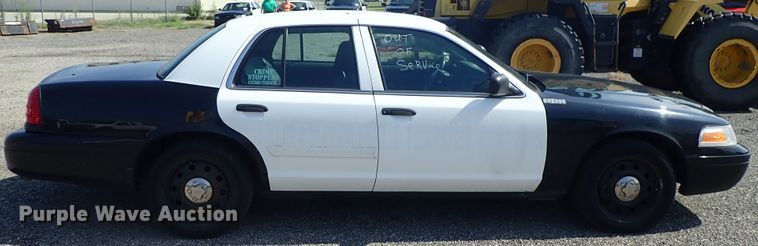 image for item DE0879 2011 Ford Crown Victoria Police Interceptor