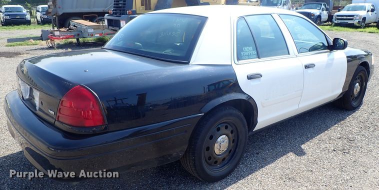 image for item DE0879 2011 Ford Crown Victoria Police Interceptor