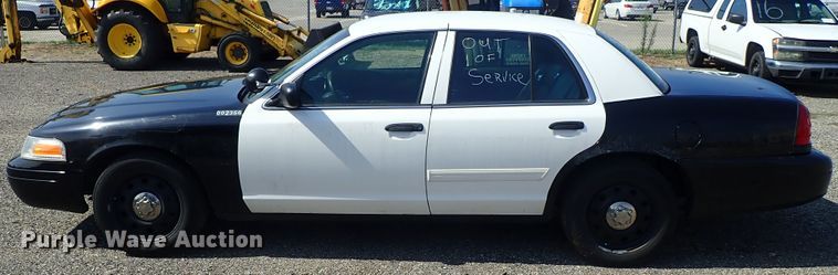 image for item DE0879 2011 Ford Crown Victoria Police Interceptor
