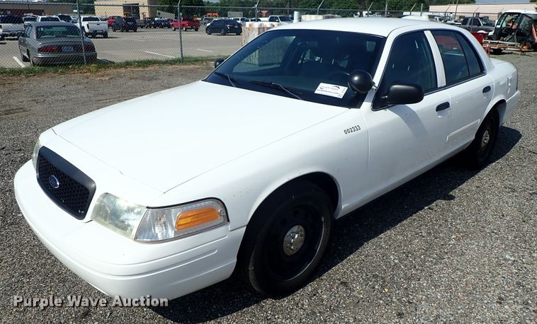 image for item DE0880 2011 Ford Crown Victoria Police Interceptor