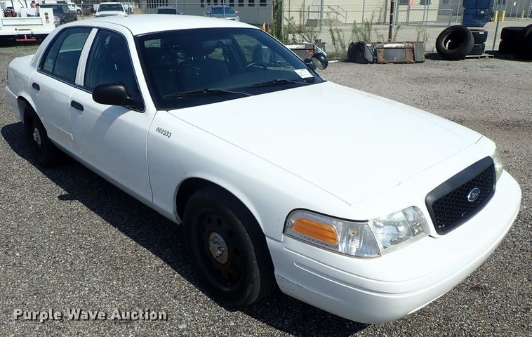 image for item DE0880 2011 Ford Crown Victoria Police Interceptor