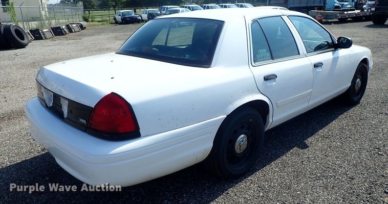 image for item DE0880 2011 Ford Crown Victoria Police Interceptor