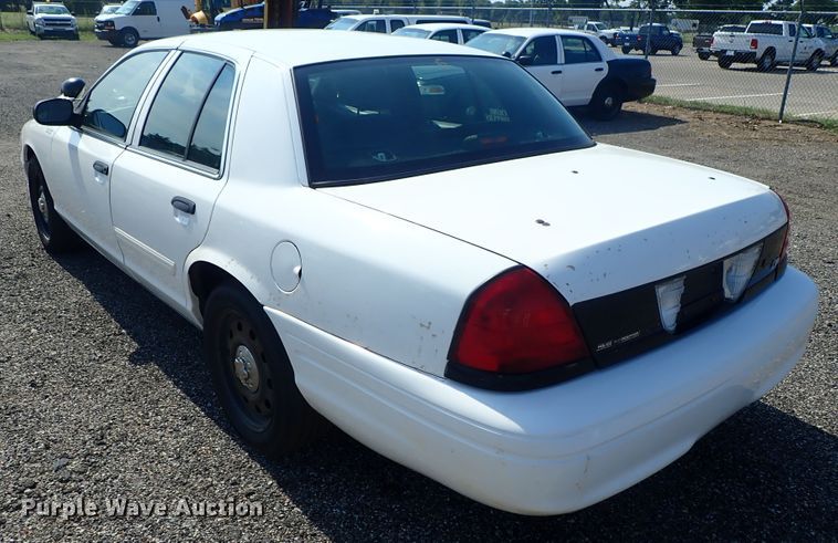 image for item DE0880 2011 Ford Crown Victoria Police Interceptor