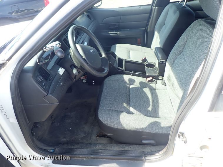 image for item DE0880 2011 Ford Crown Victoria Police Interceptor