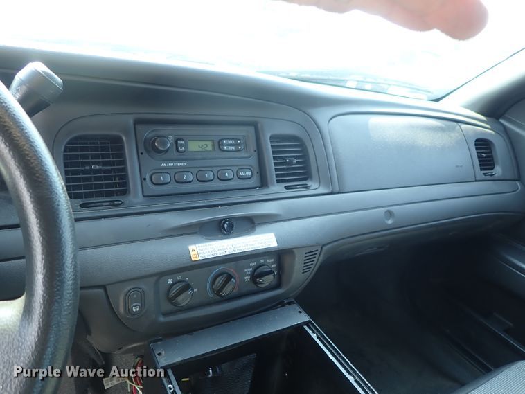 image for item DE0880 2011 Ford Crown Victoria Police Interceptor
